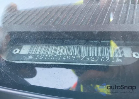 1993 GMC Sierra C1500 z USA, uszkodzony, nr VIN 1GTDC14K9PZ527681